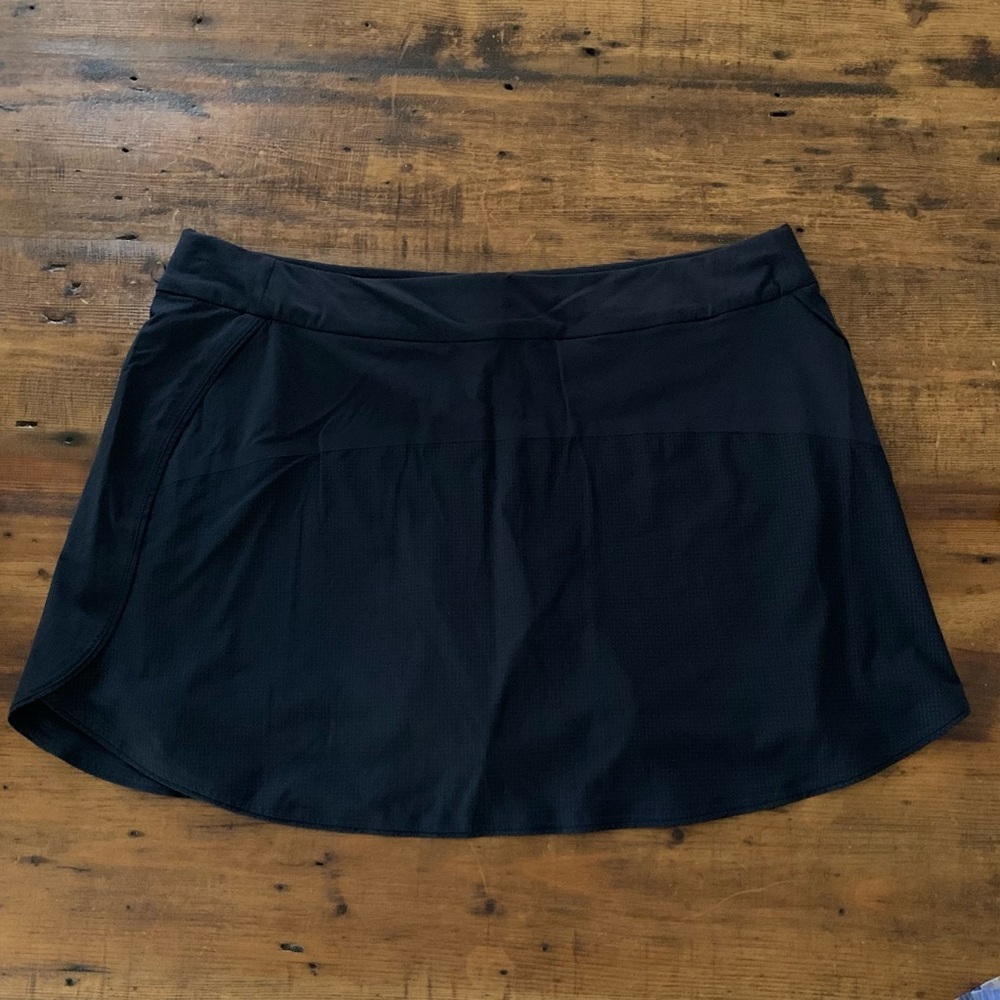 Outdoor Voices Black Skirt